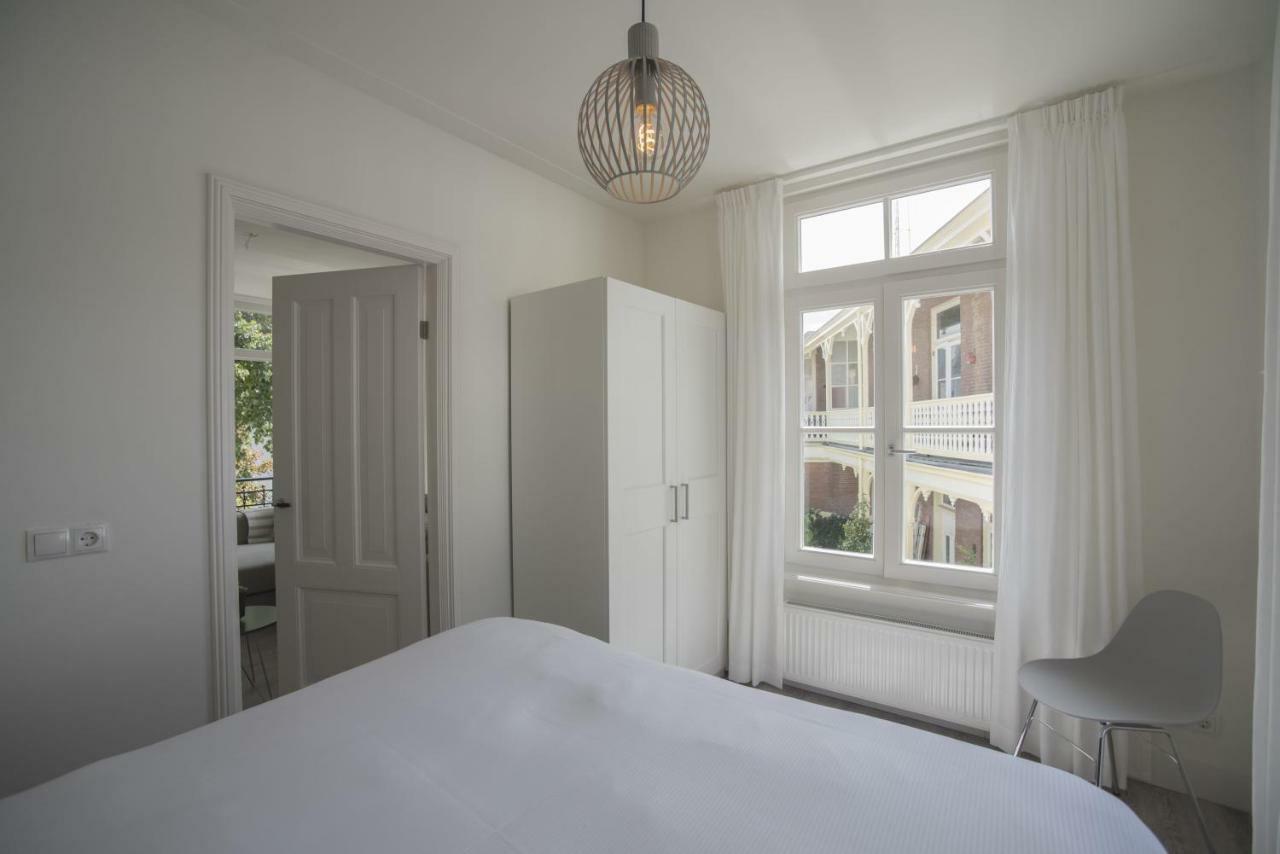 Luxury Upstairs & Downstairs Apartments Zandvoort Esterno foto